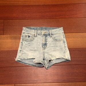 High-waisted light wash blue denim shorts from American Eagle